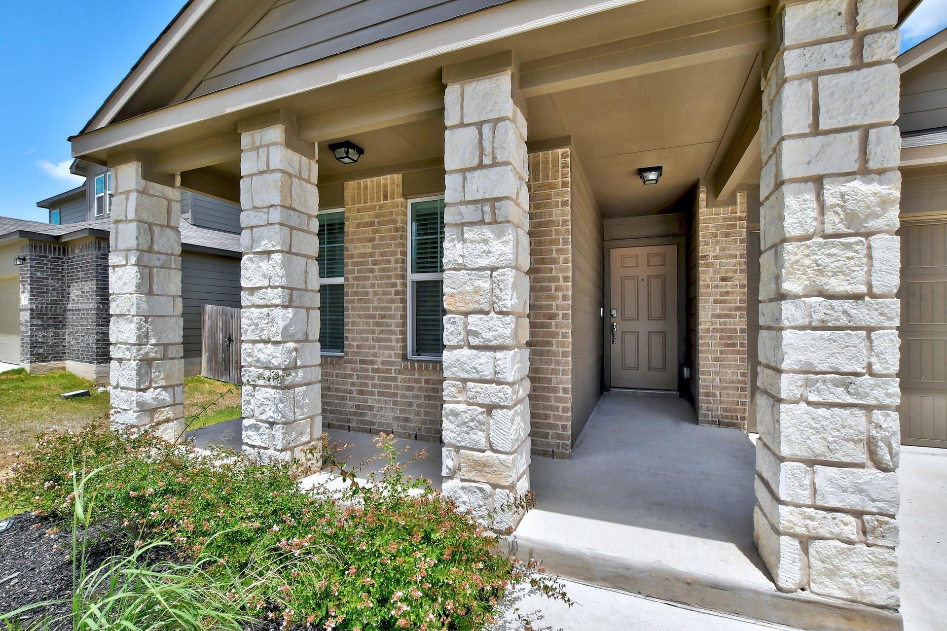 190 Crystal River RD