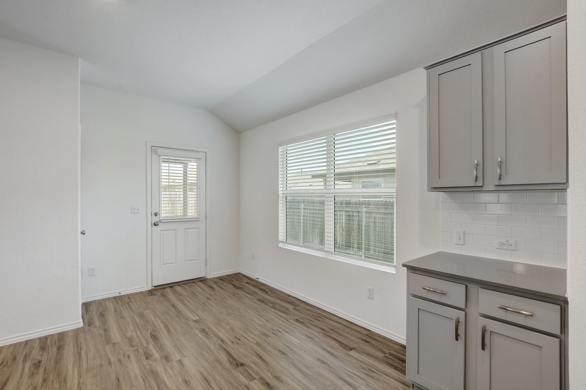 190 Crystal River RD