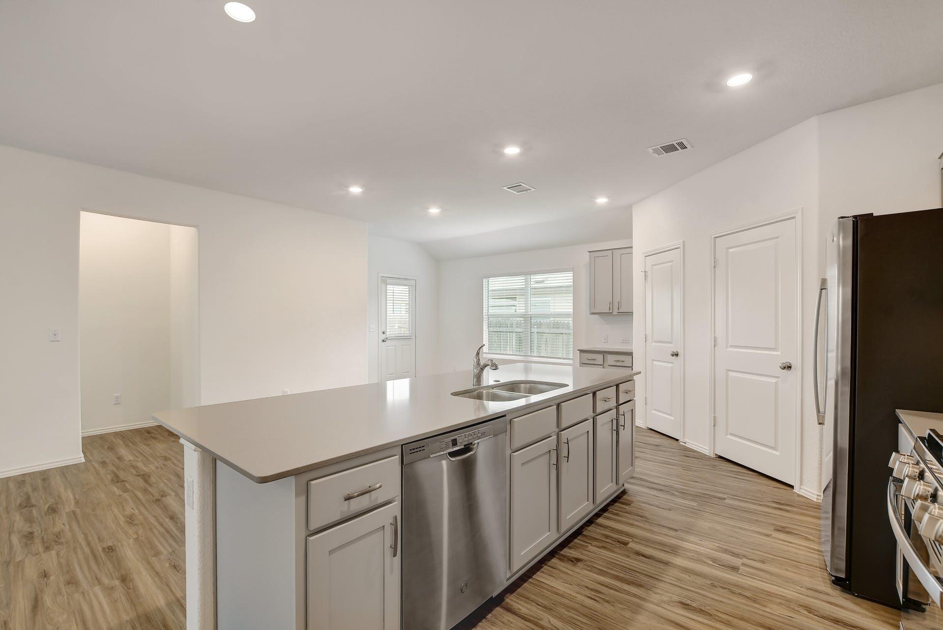 190 Crystal River RD