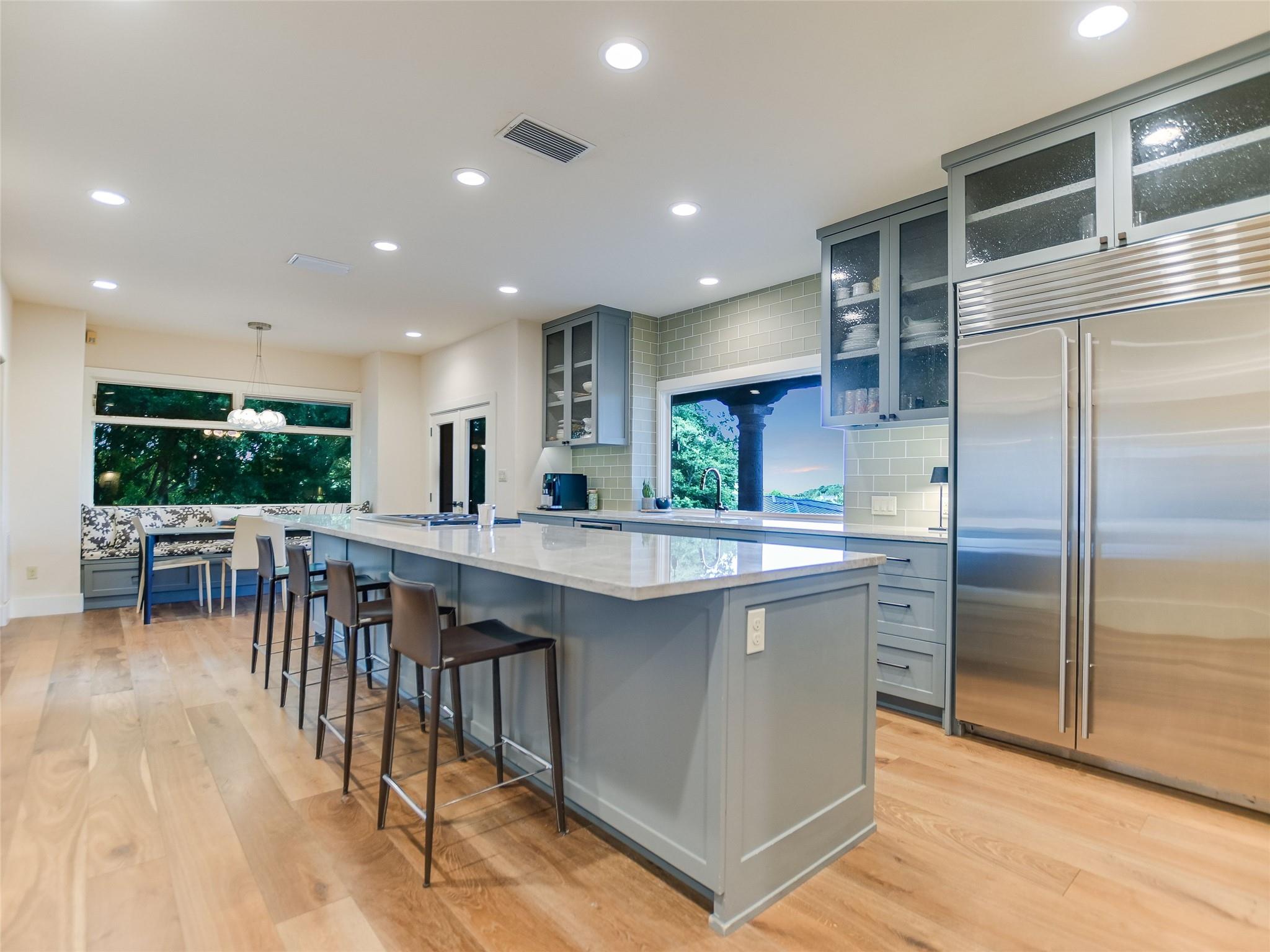 300 Bent Tree CT