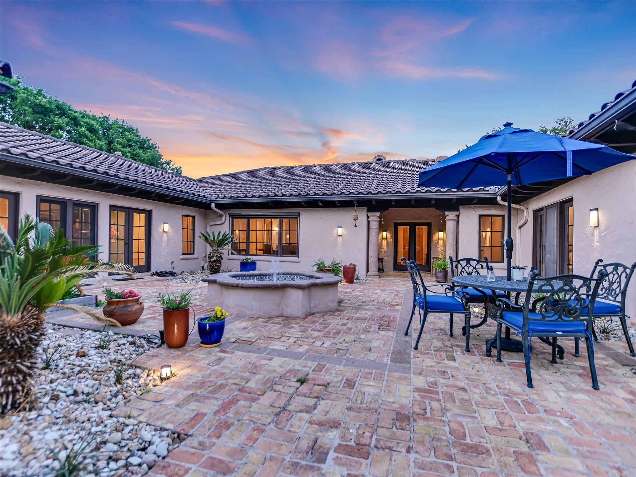 300 Bent Tree CT