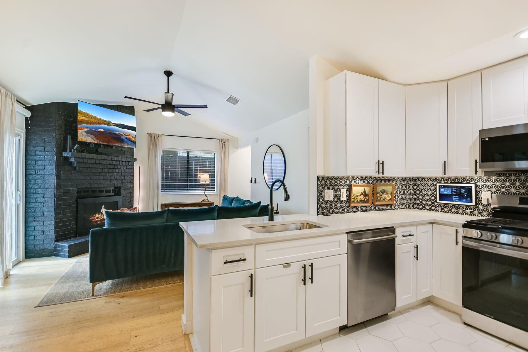 2605 Garrettson DR # B