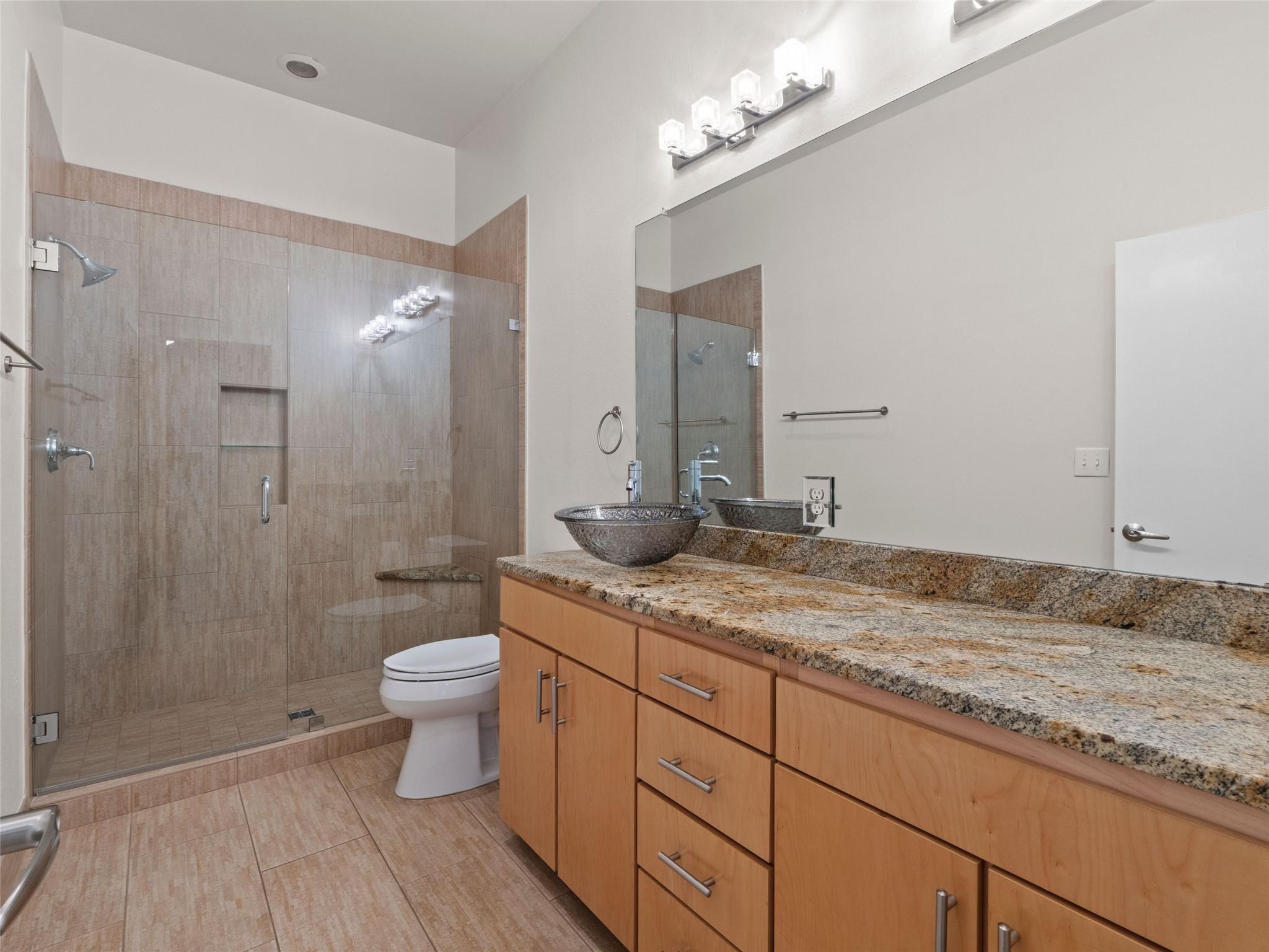 1702 S Lamar BLVD # 9
