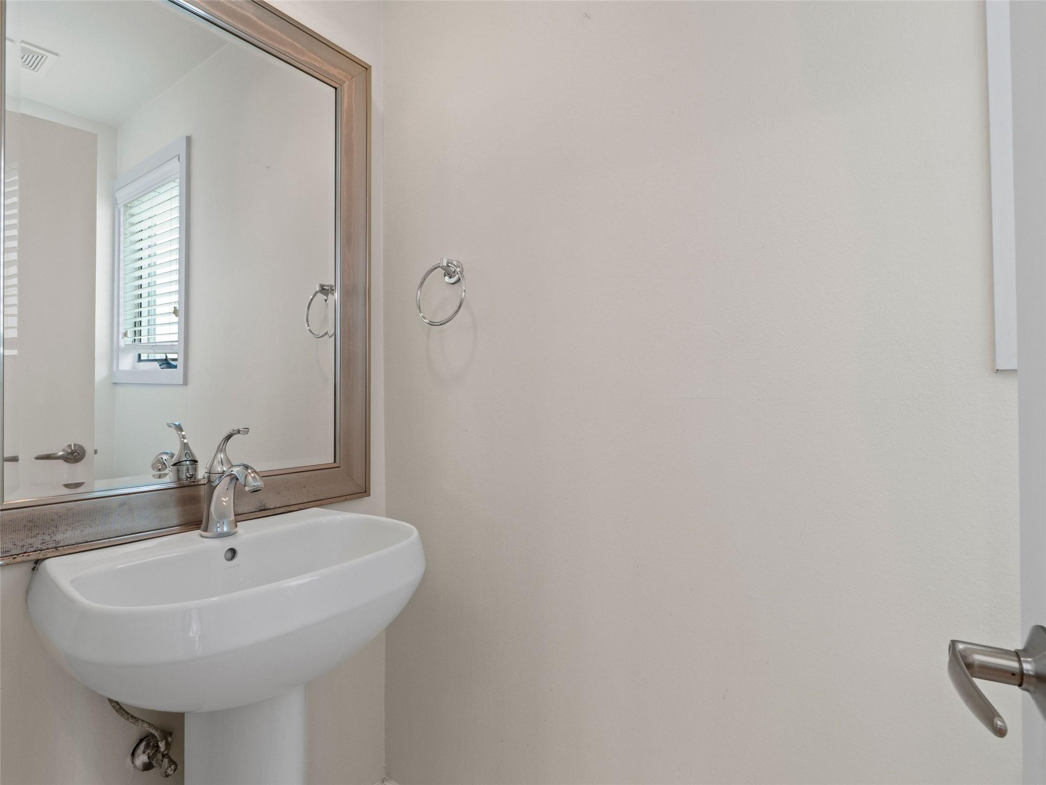 1702 S Lamar BLVD # 9