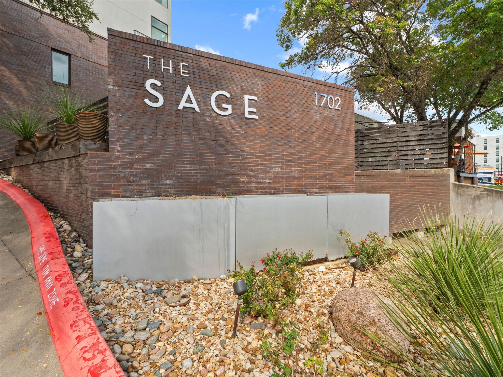 1702 S Lamar BLVD # 9