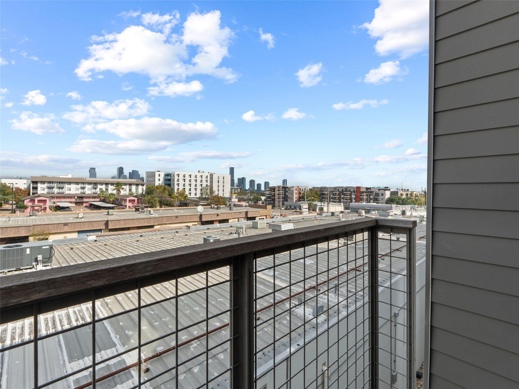 1702 S Lamar BLVD # 9