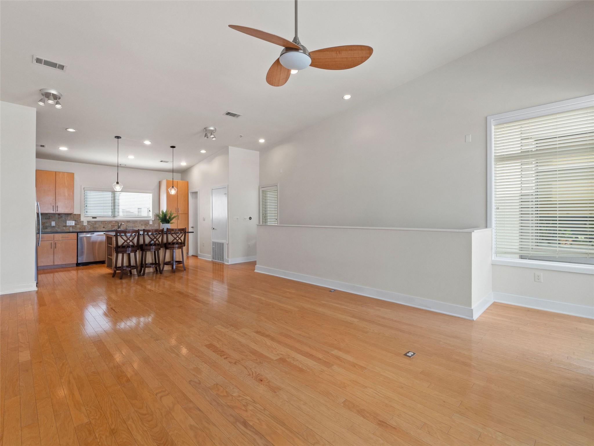 1702 S Lamar BLVD # 9