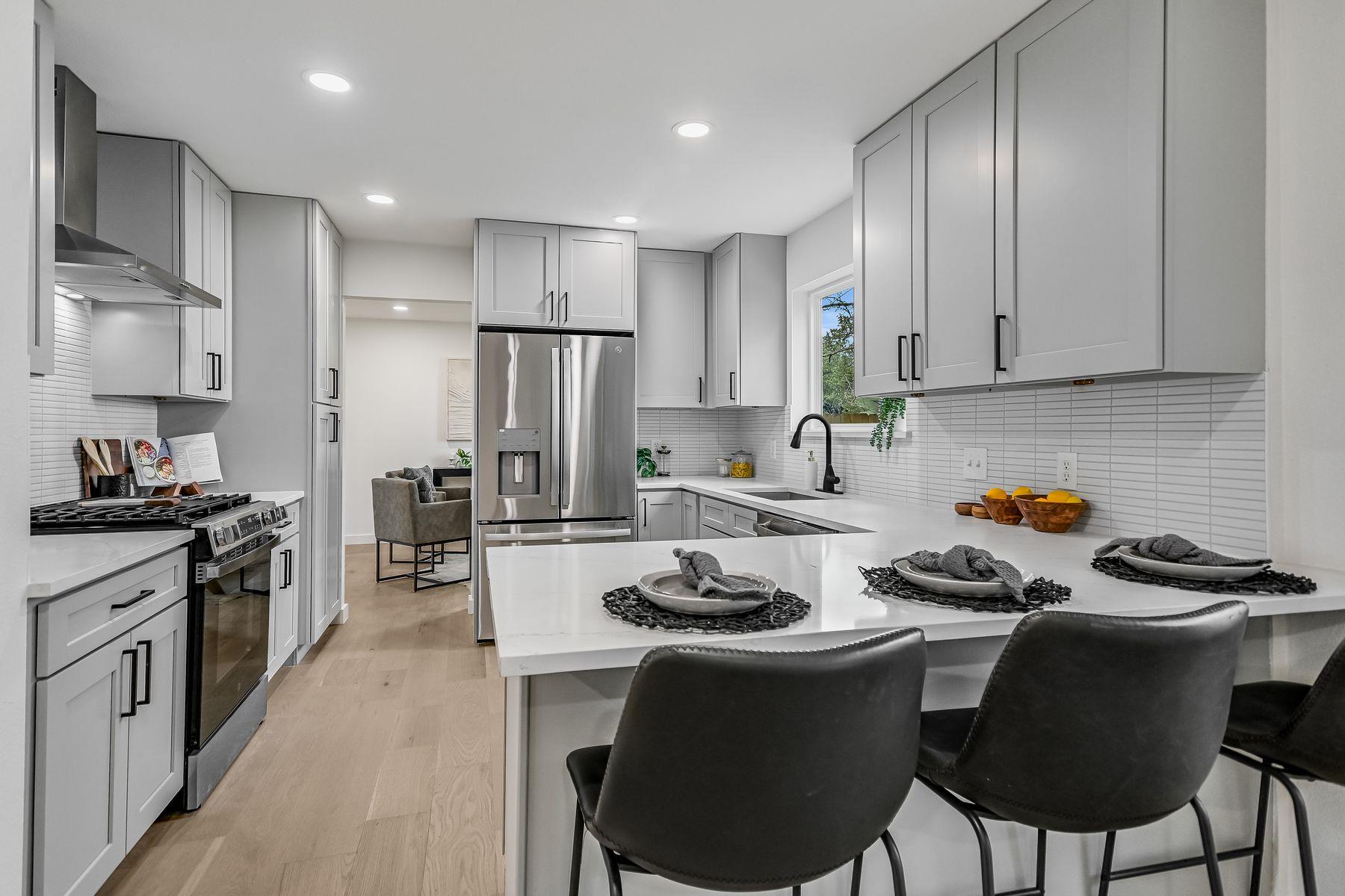 11310 Morning Glory TRL