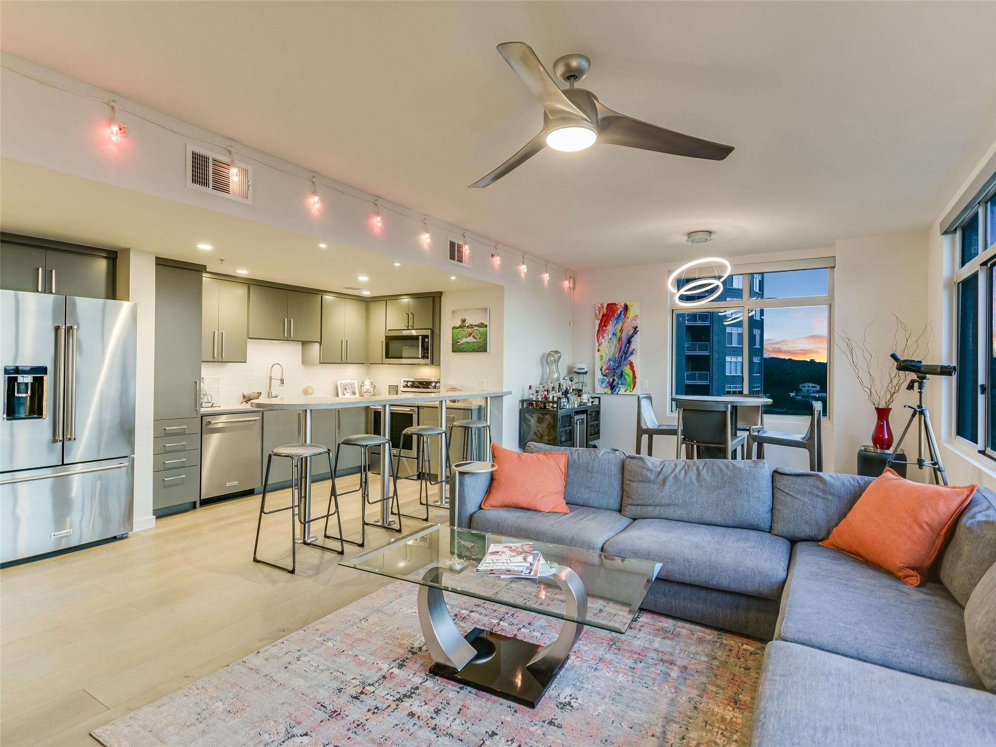 54 Rainey ST # 922