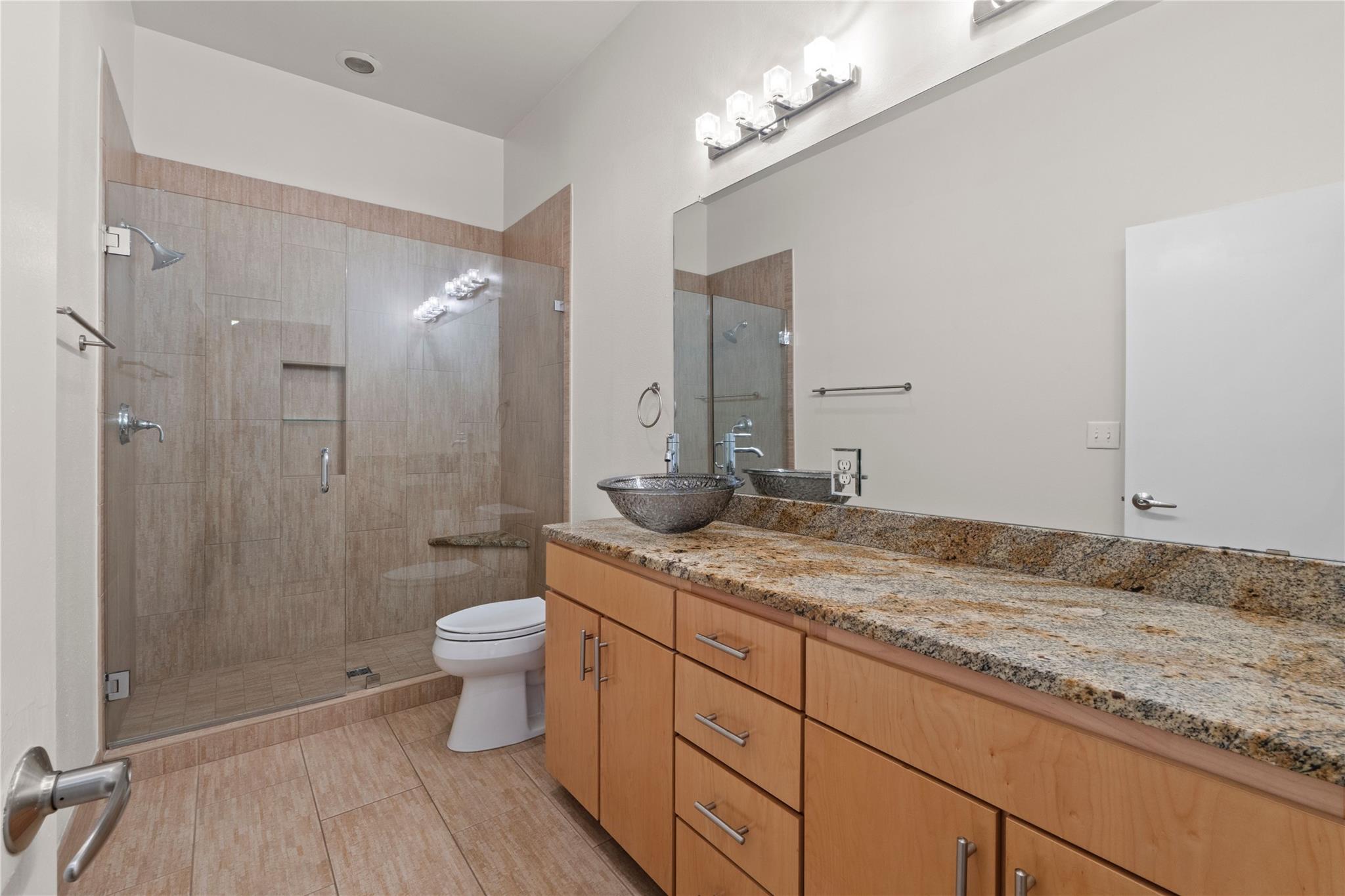 1702 S Lamar BLVD # 9