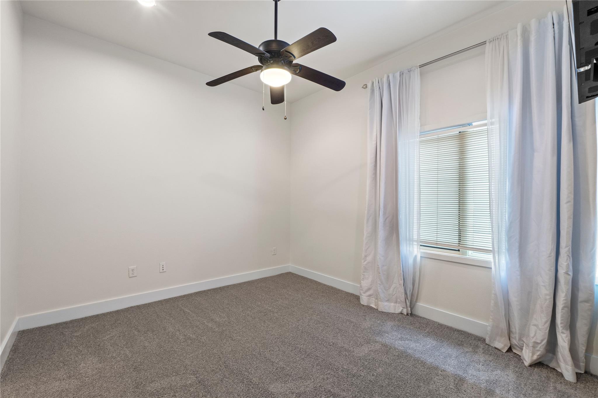 1702 S Lamar BLVD # 9