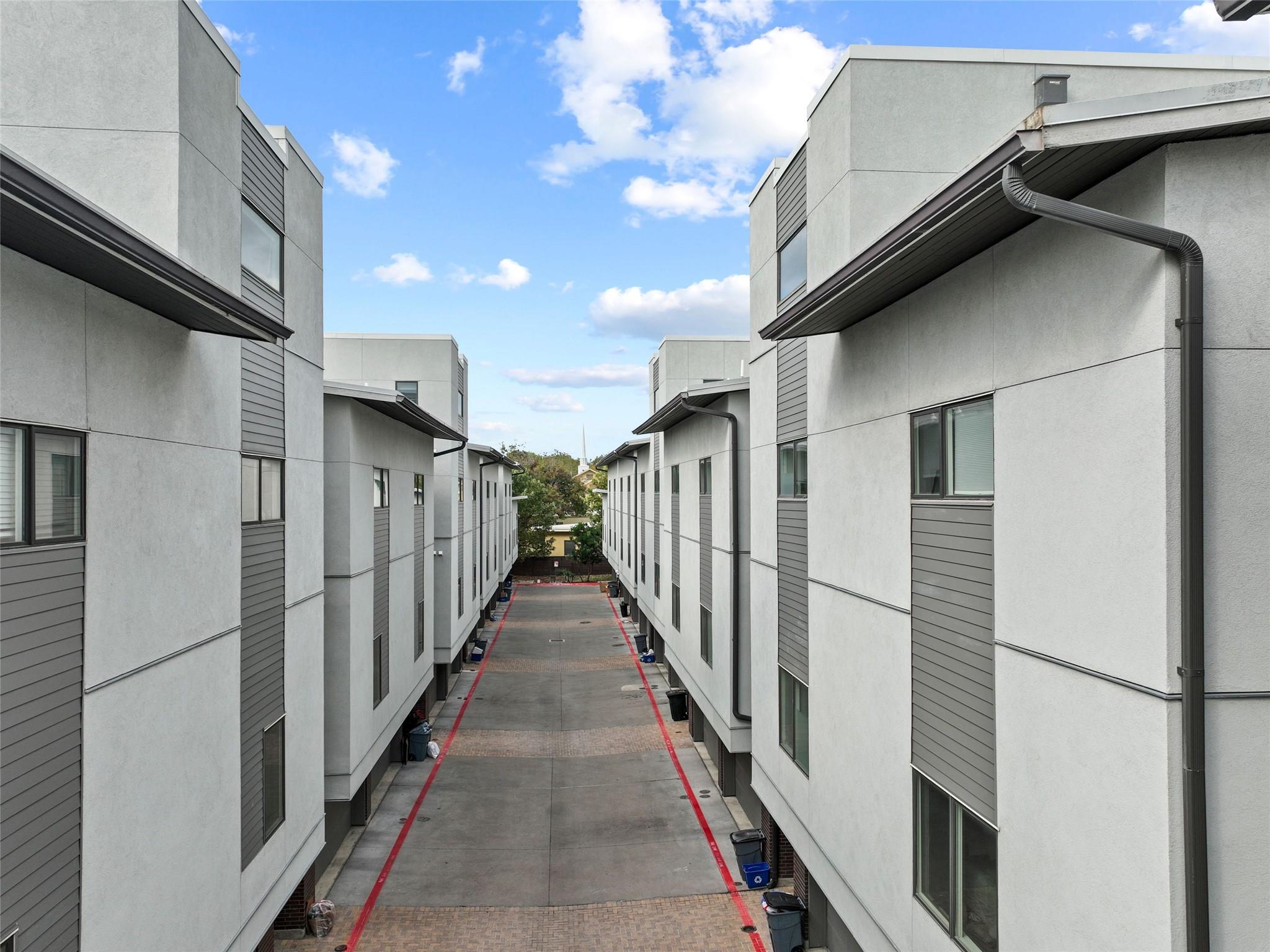 1702 S Lamar BLVD # 9