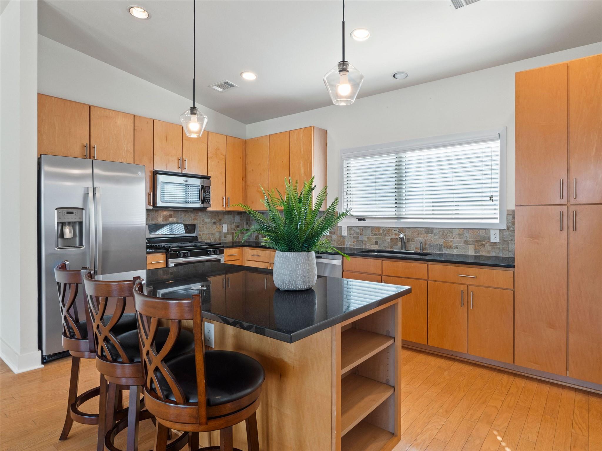 1702 S Lamar BLVD # 9