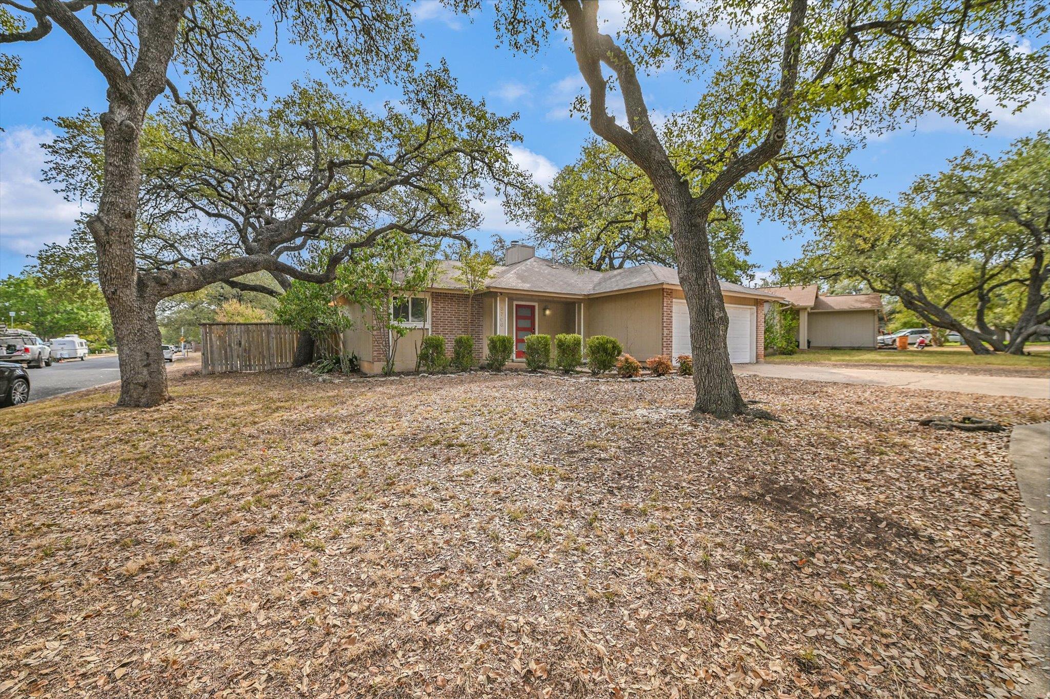 3706 Harpers Ferry LN, Austin