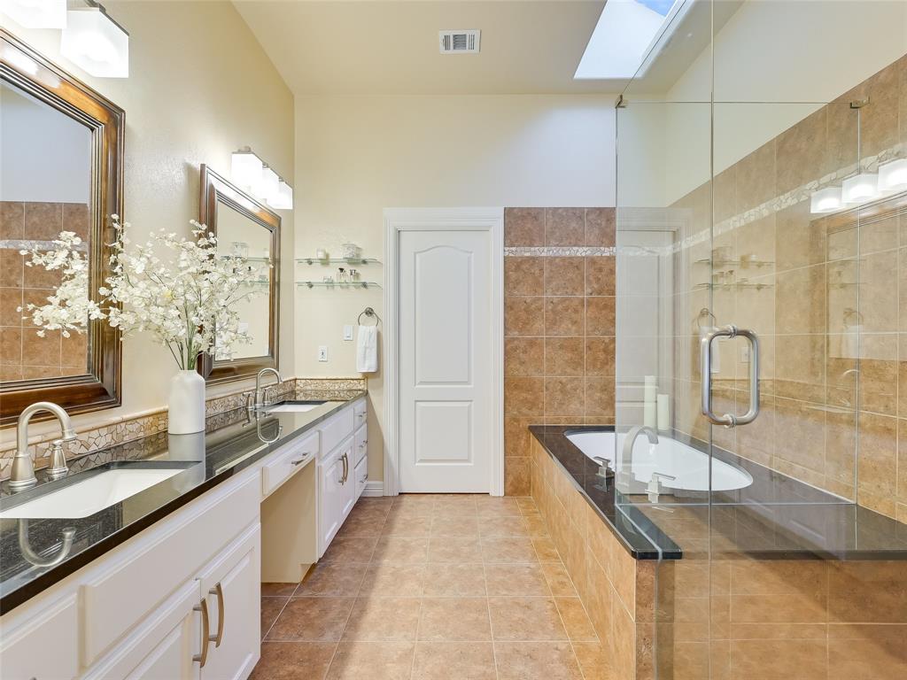 310 Plum DR