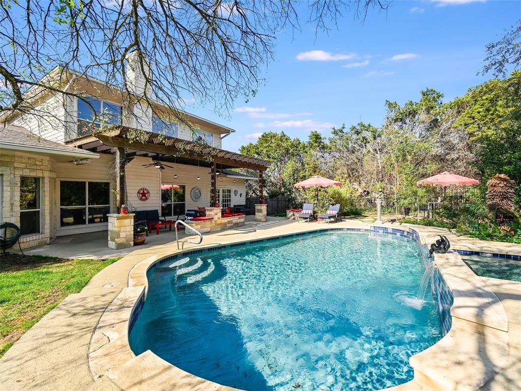 310 Plum DR