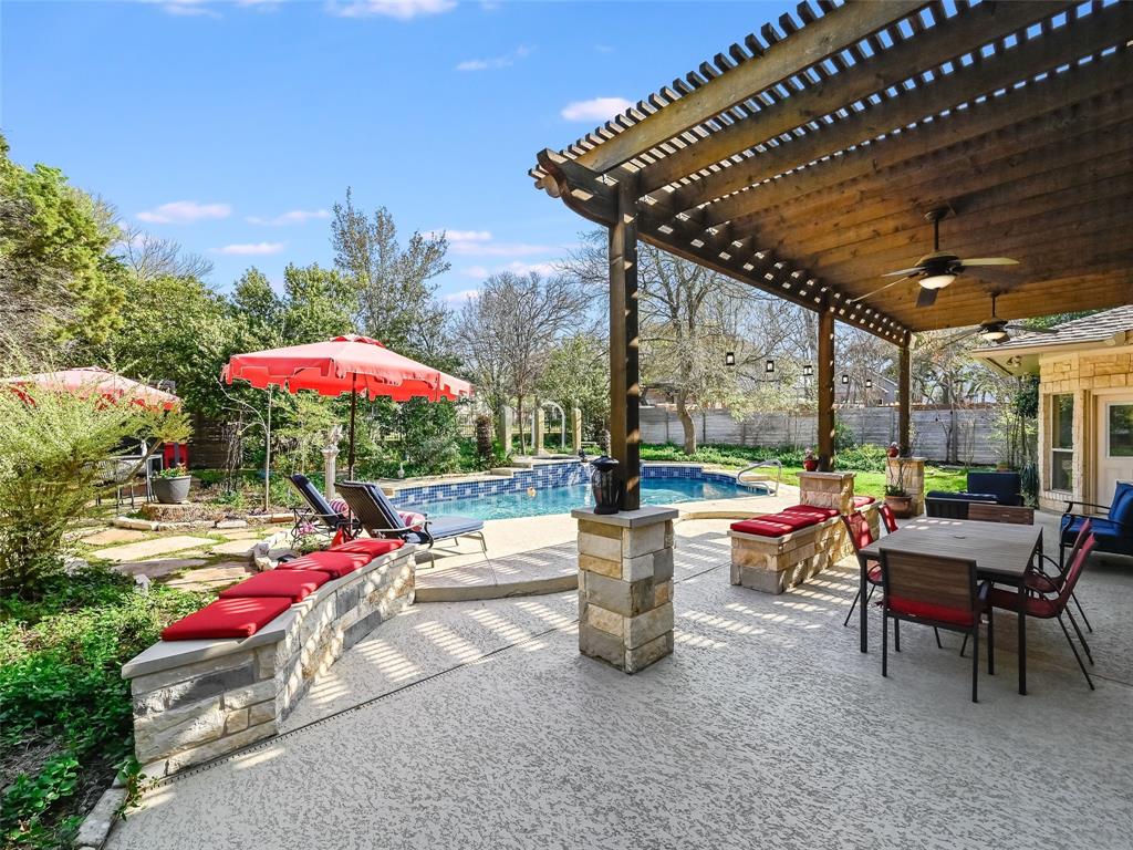 310 Plum DR