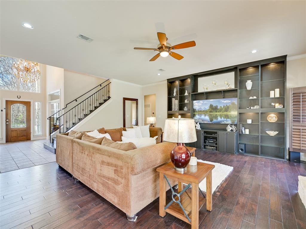 310 Plum DR