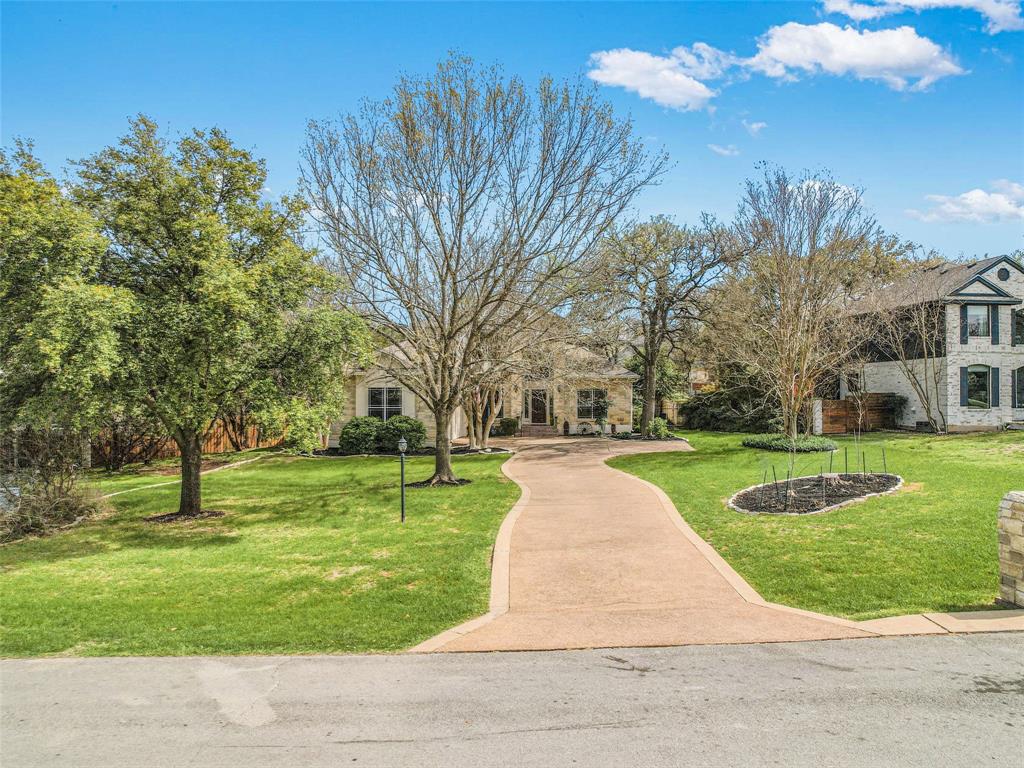 310 Plum DR