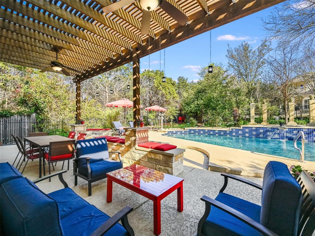 310 Plum DR