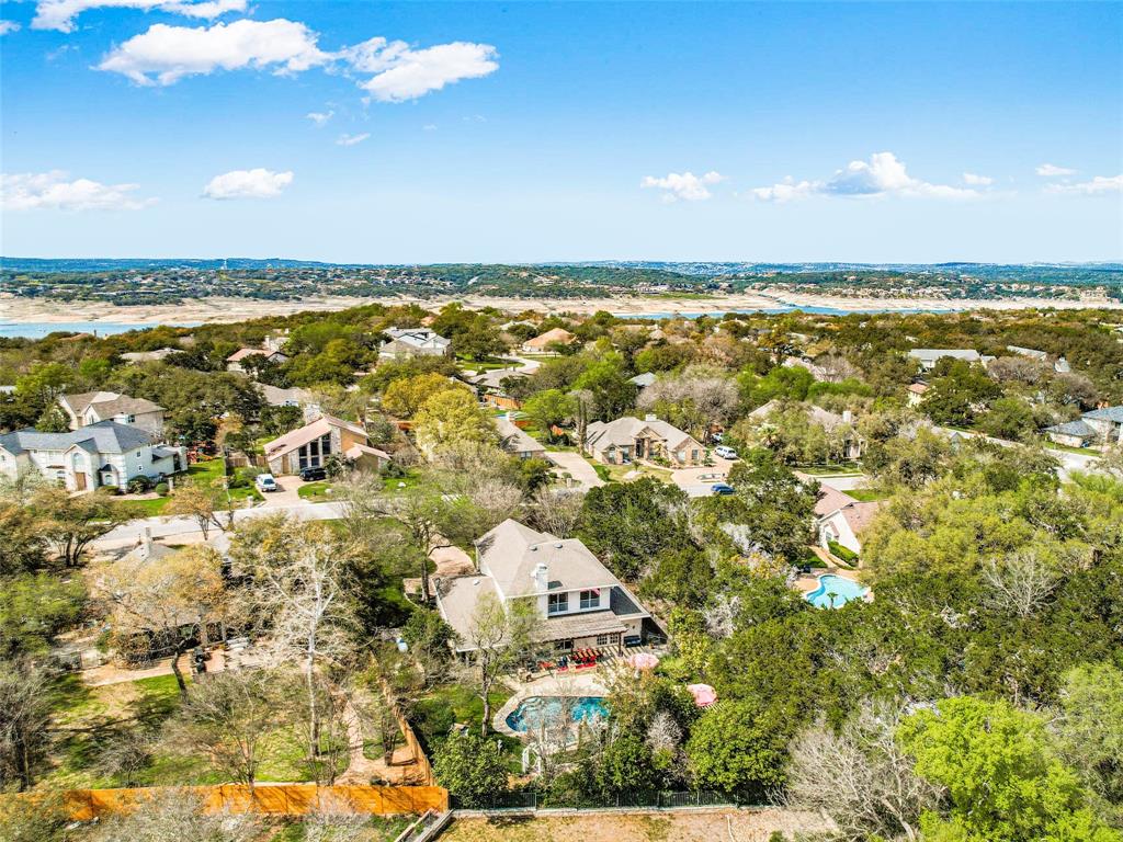 310 Plum DR