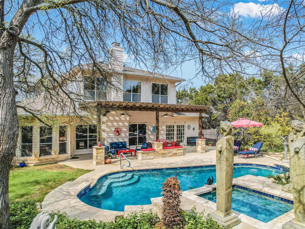 310 Plum DR