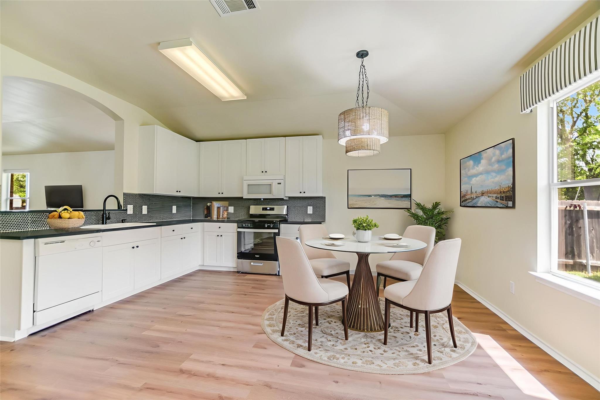 402 Washington Square DR