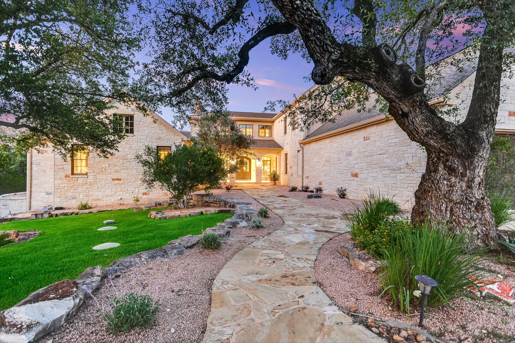 3004 Travis Lakeside DR