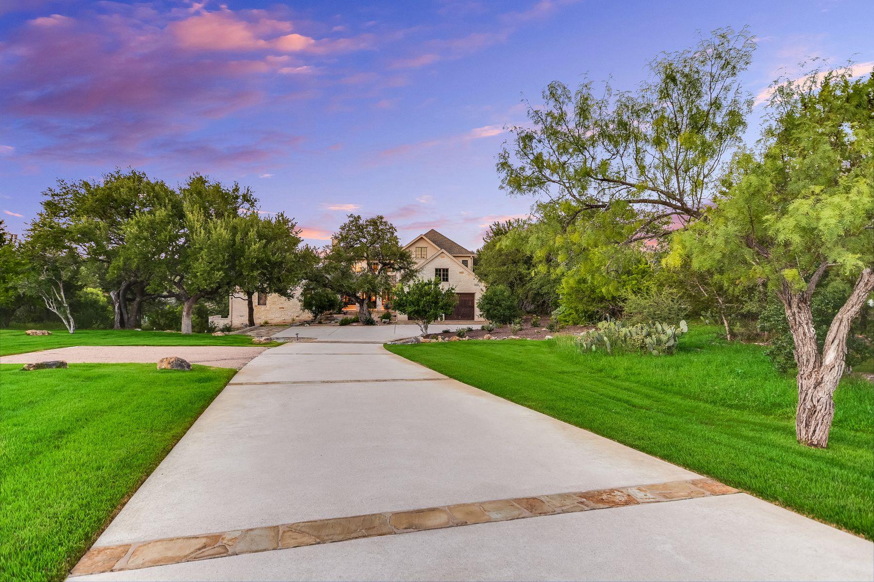 3004 Travis Lakeside DR