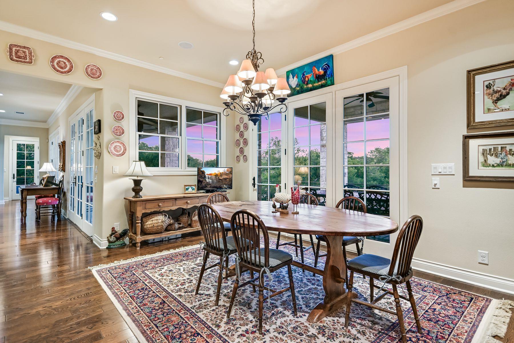3004 Travis Lakeside DR