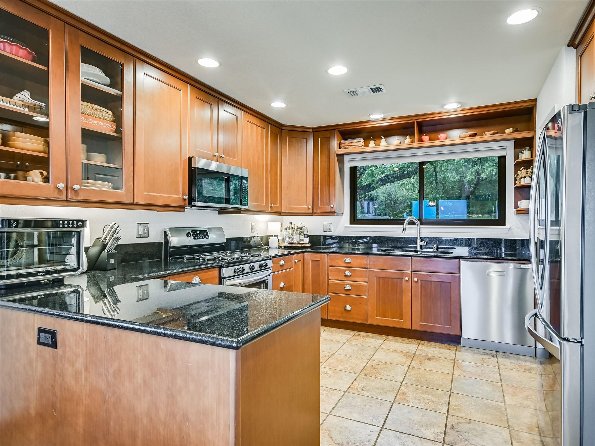1304 Canoe Brook DR