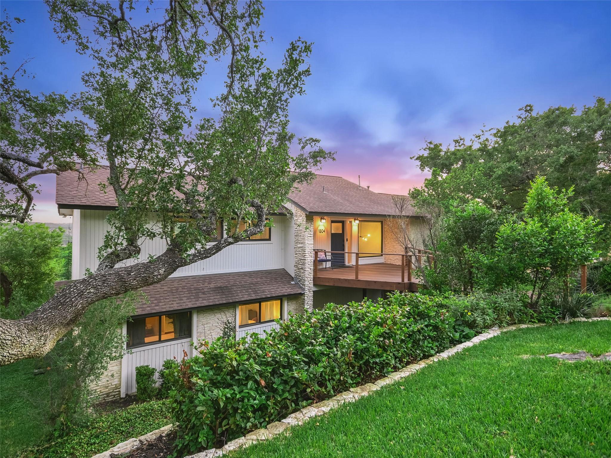 1304 Canoe Brook DR