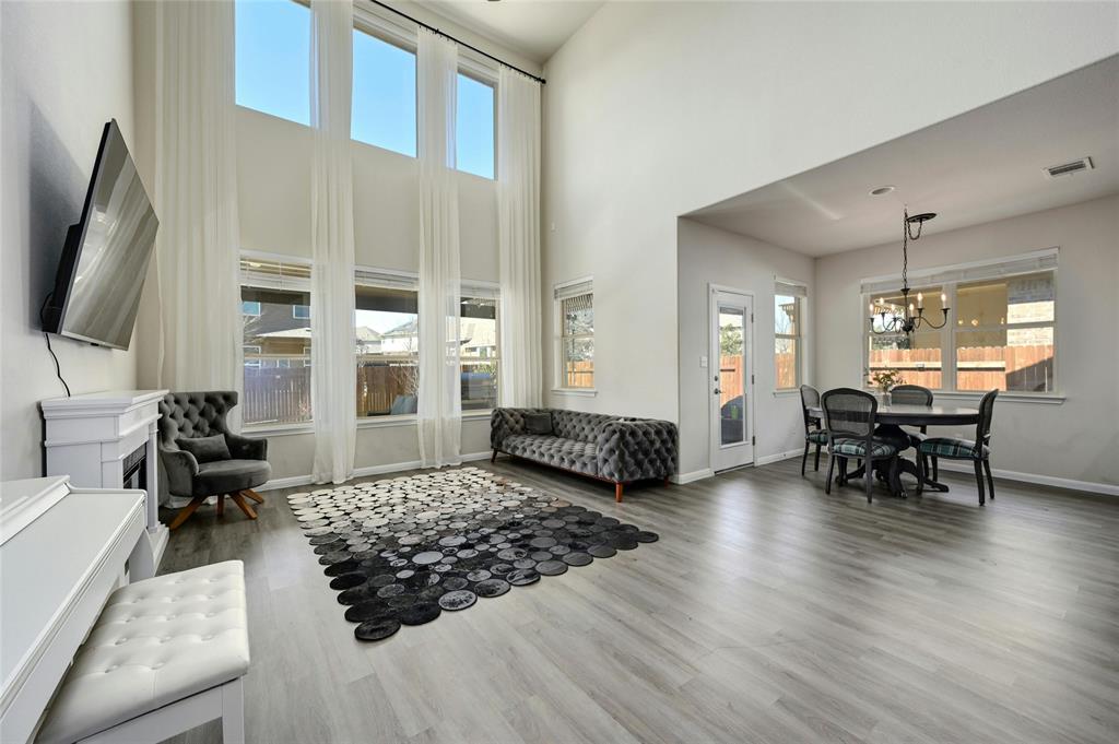 120 Lake Whitney CT