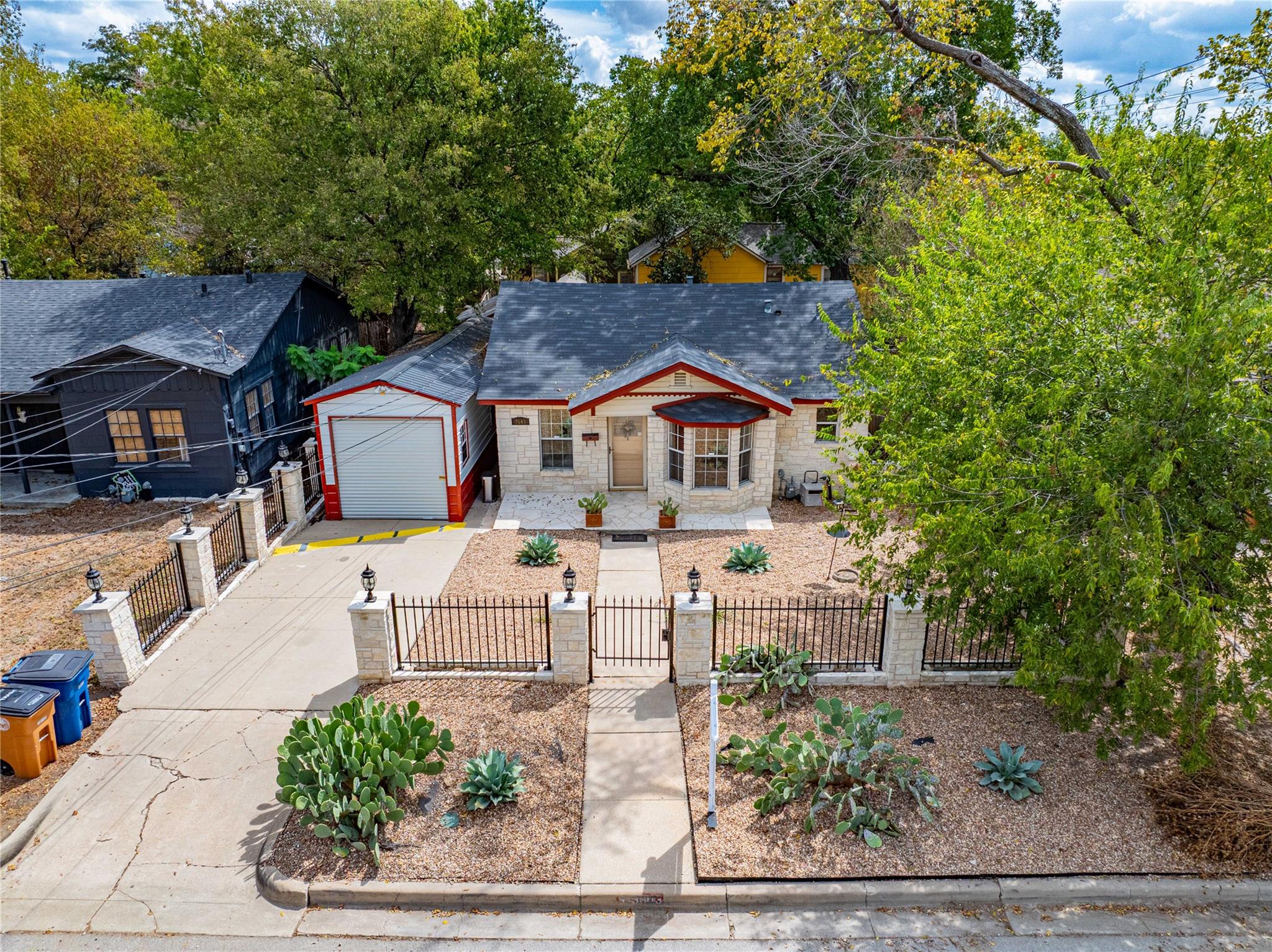3503 Robinson Ave
