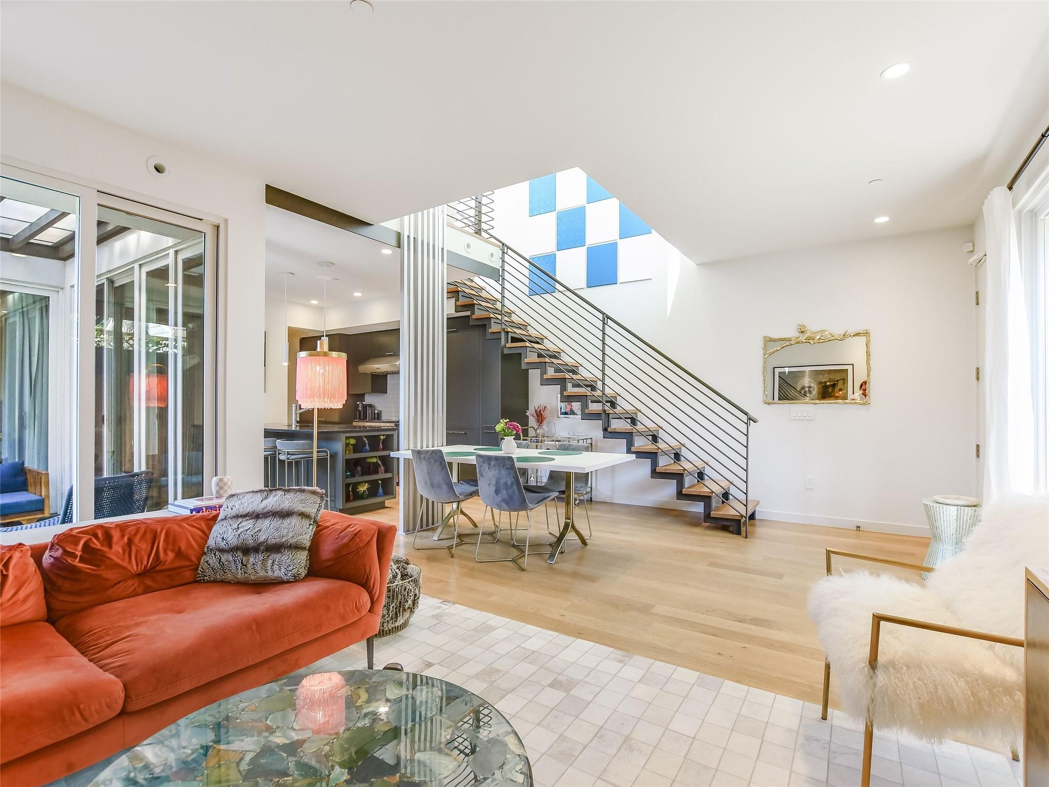 1603 Woodlawn BLVD # D