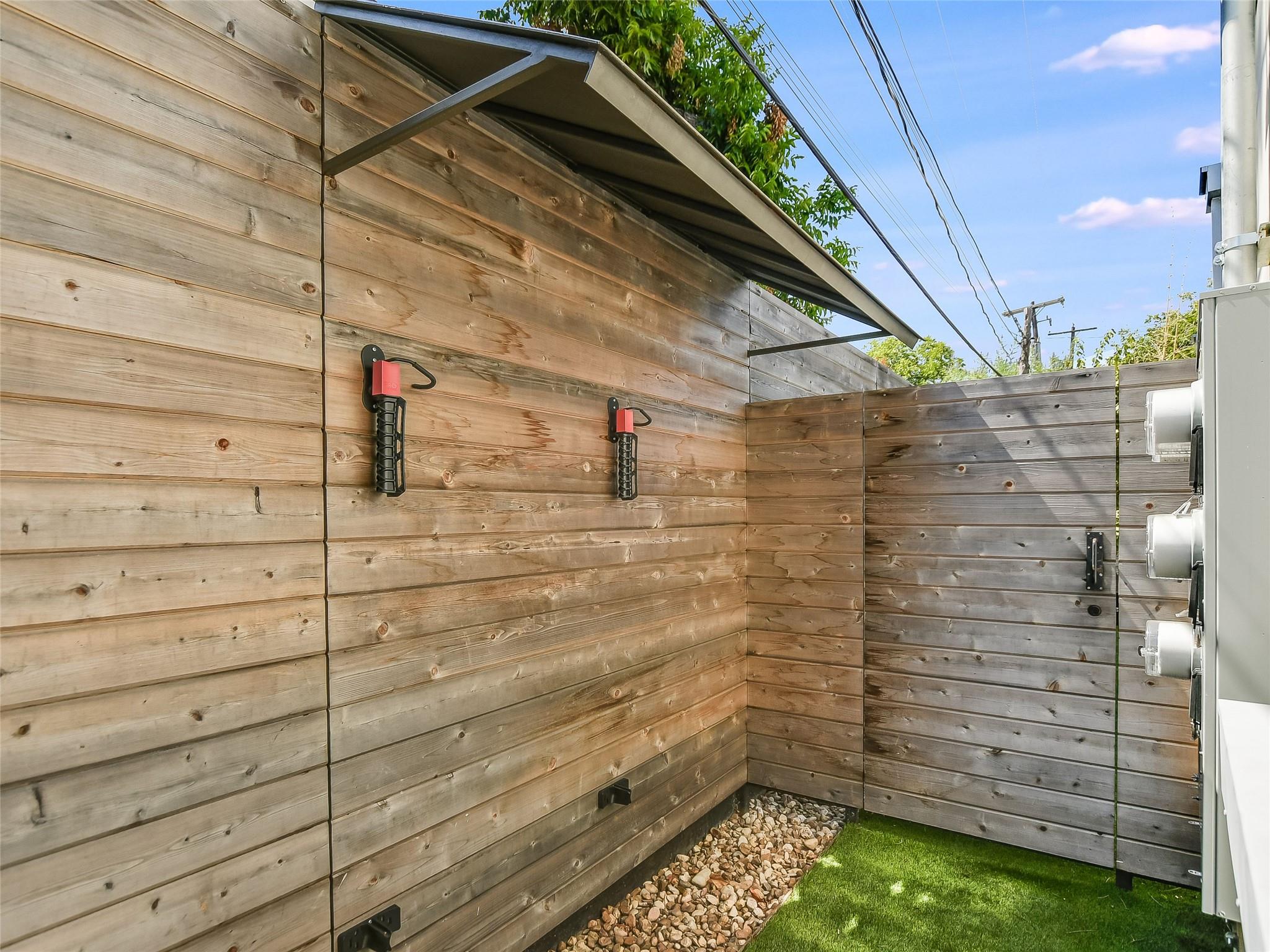 1603 Woodlawn BLVD # D