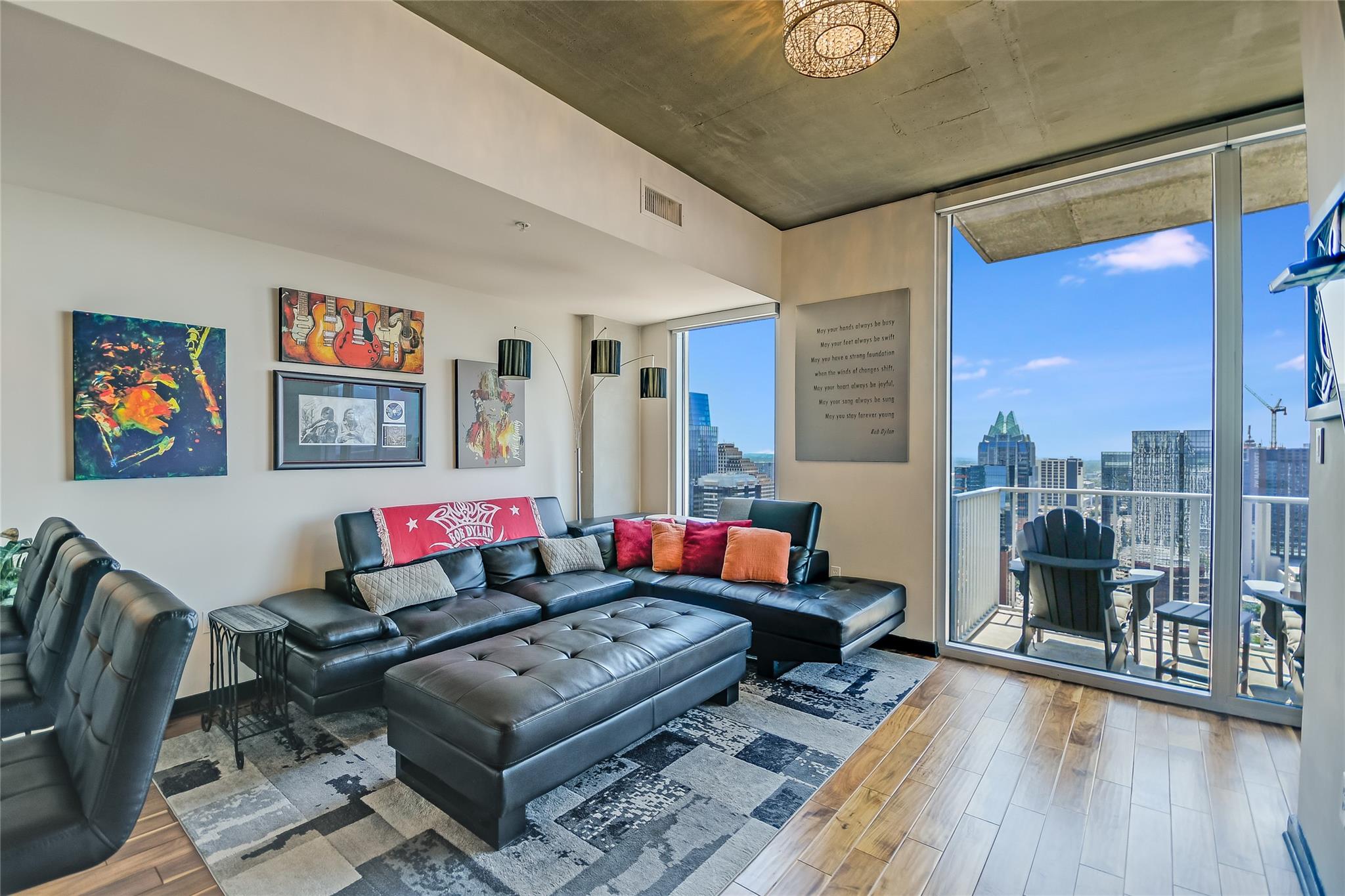 360 Nueces ST # 3807