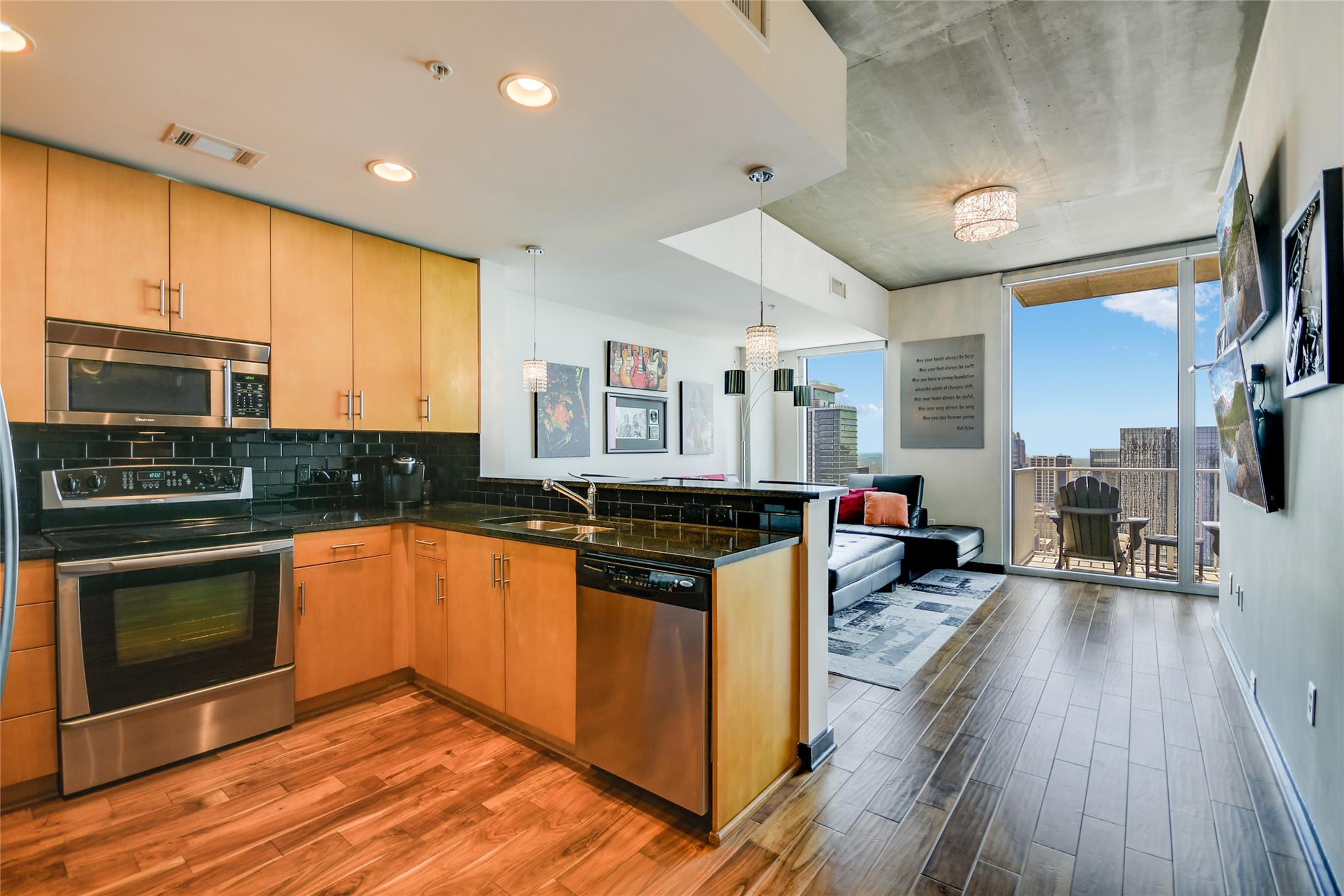 360 Nueces ST # 3807