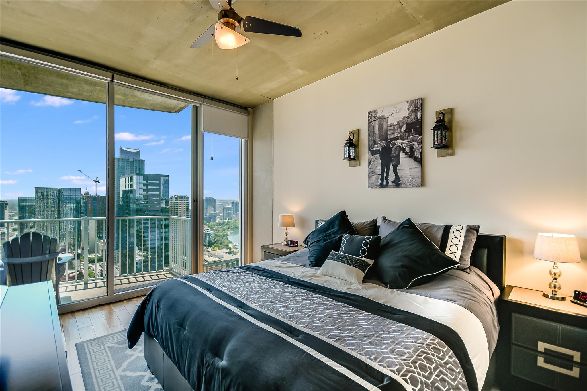 360 Nueces ST # 3807