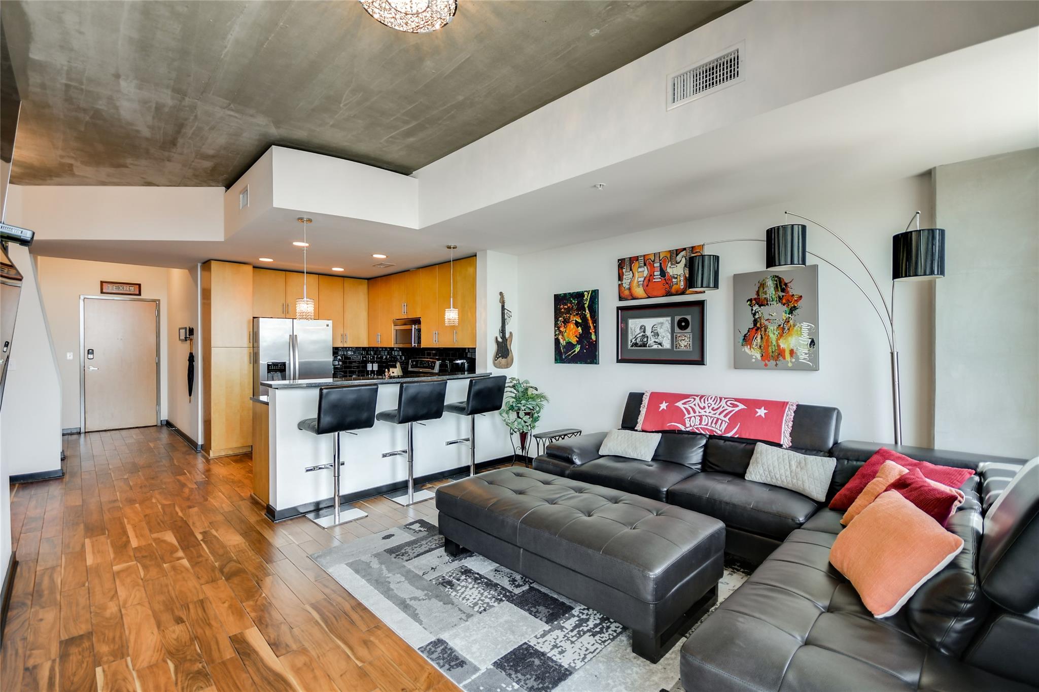 360 Nueces ST # 3807