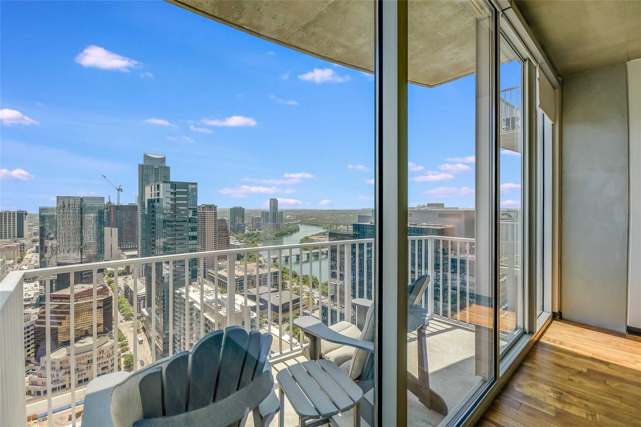 360 Nueces ST # 3807