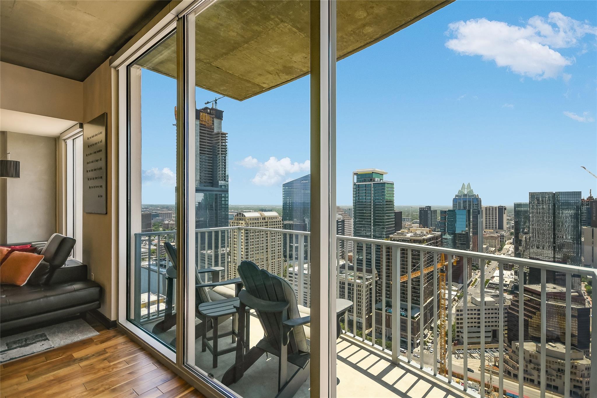 360 Nueces ST # 3807