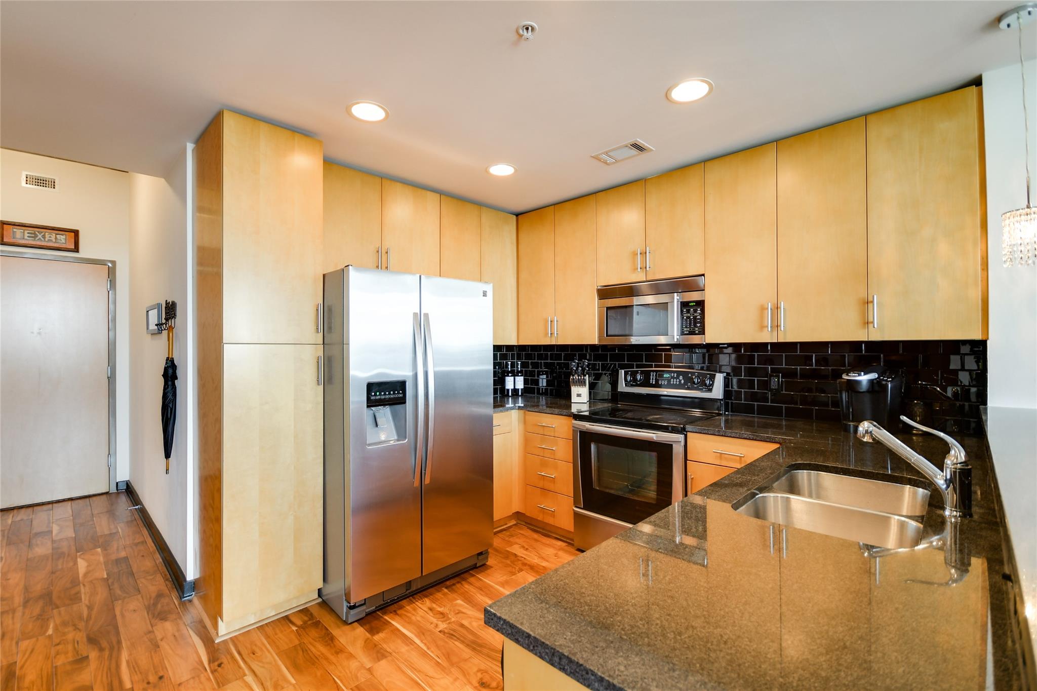 360 Nueces ST # 3807