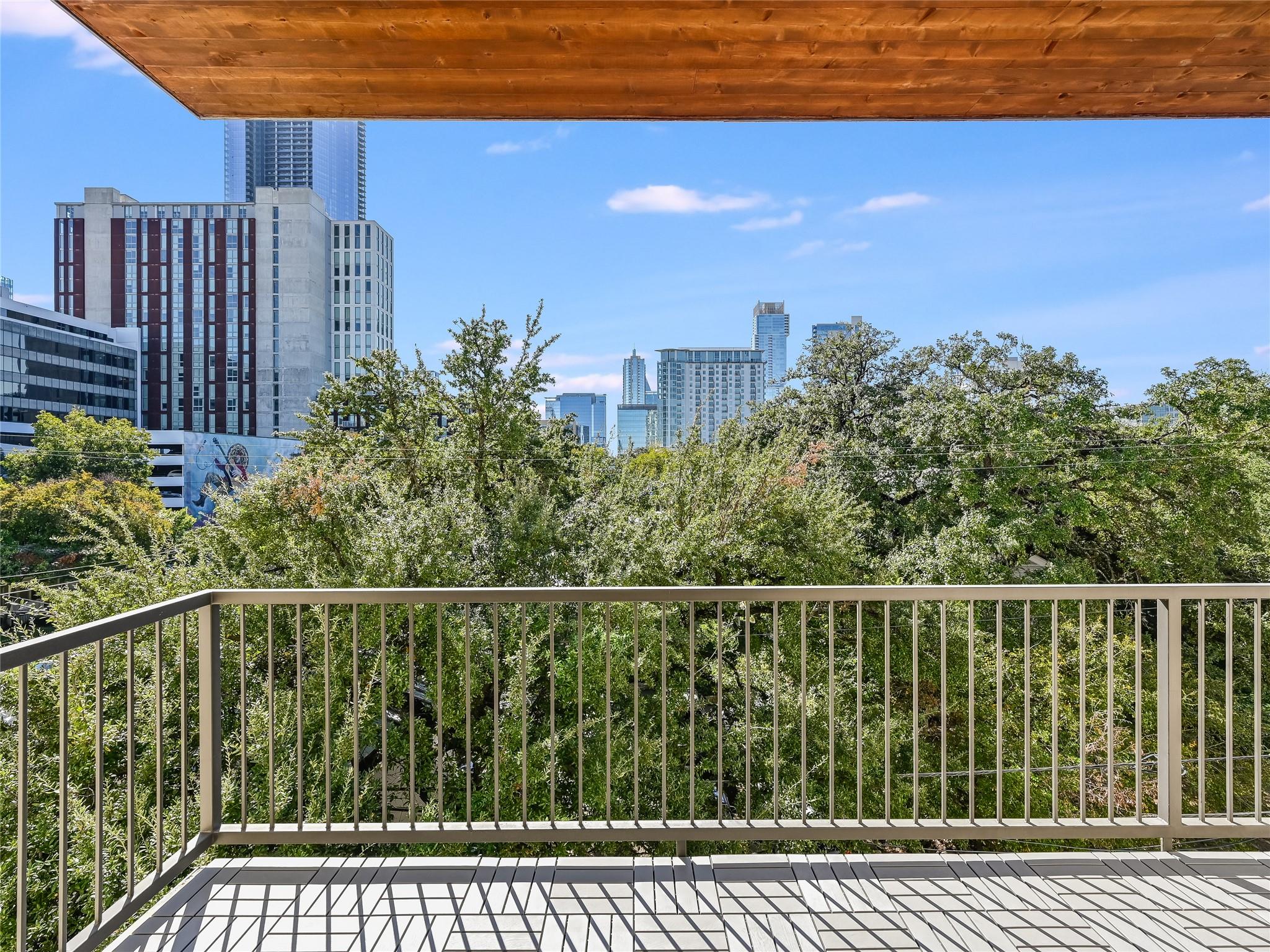 908 Nueces ST # 33