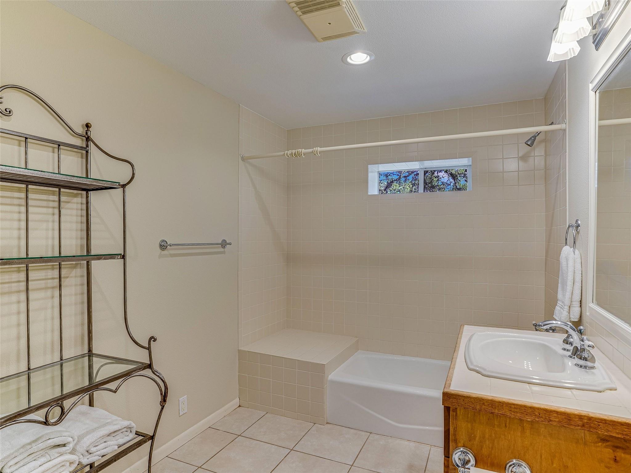 1178 Hidden Creek DR