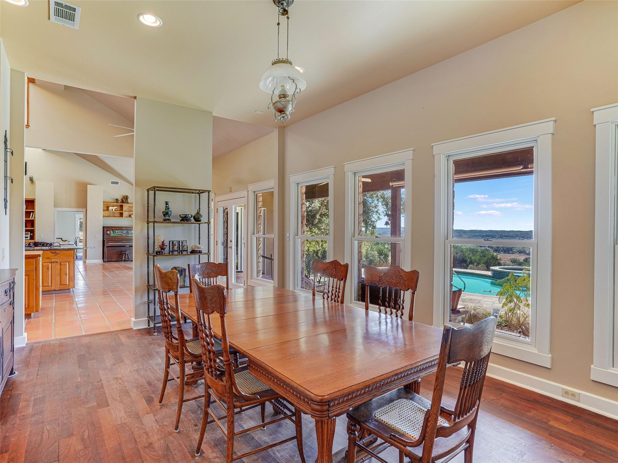 1178 Hidden Creek DR