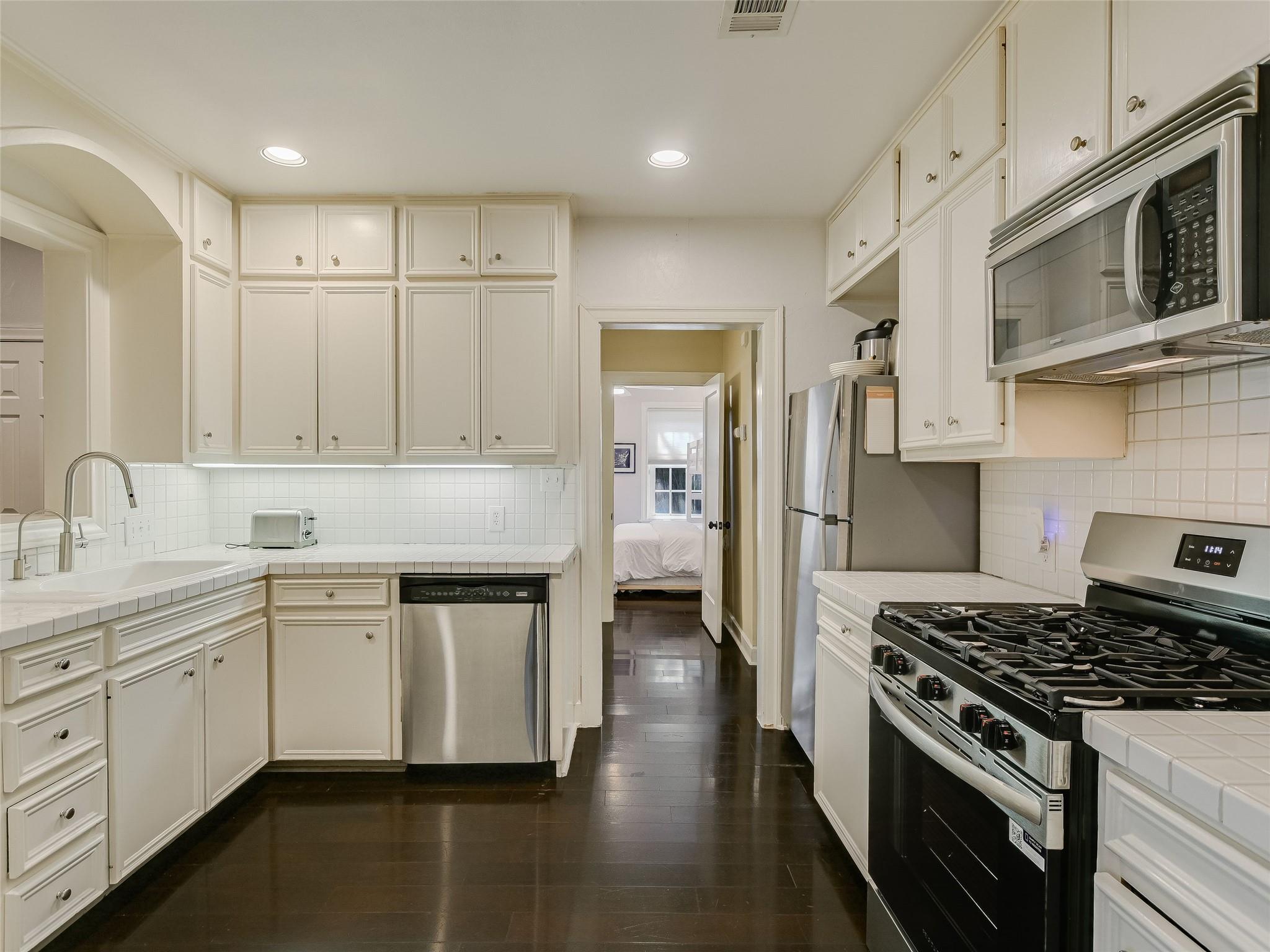 1804 Polo RD