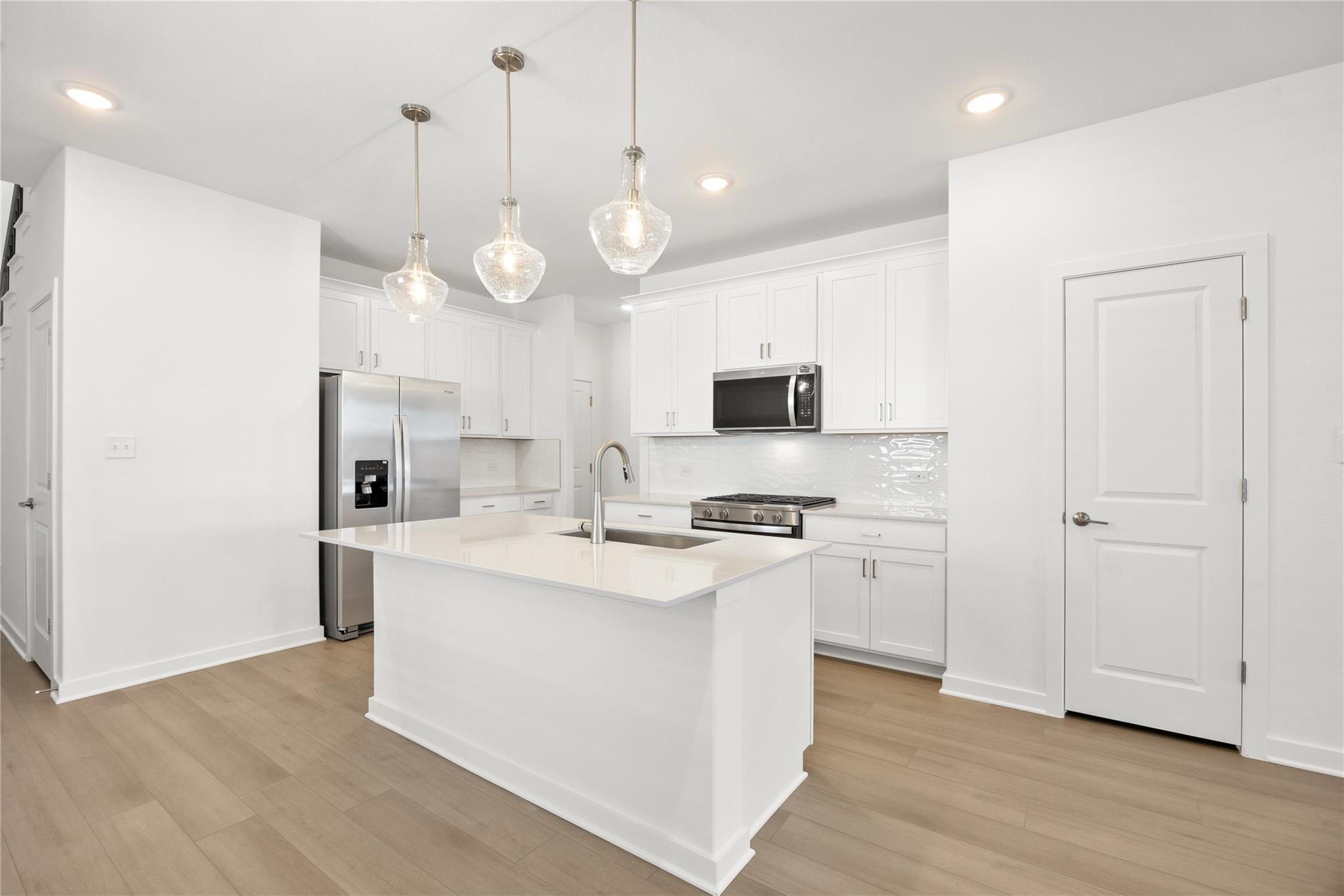 224 Groveland DR