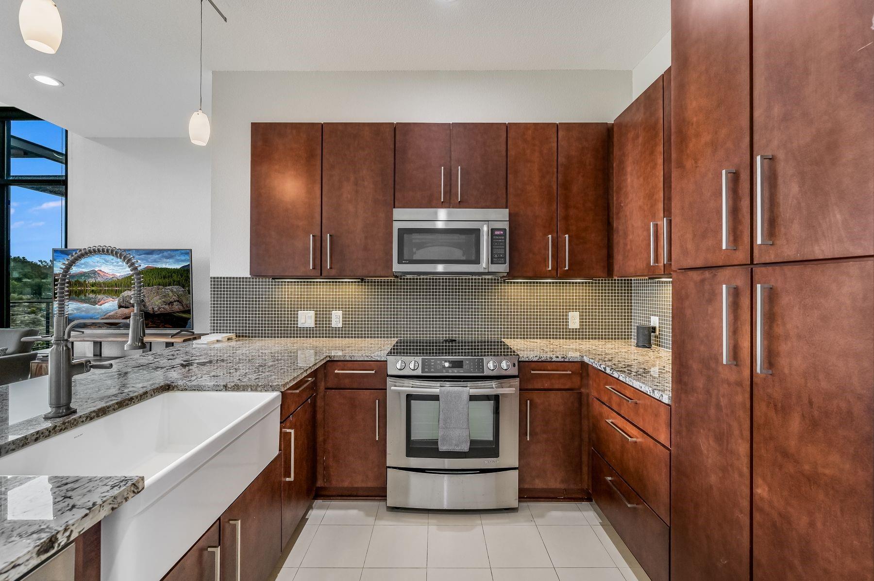 1101 Ivean Pearson RD # A205