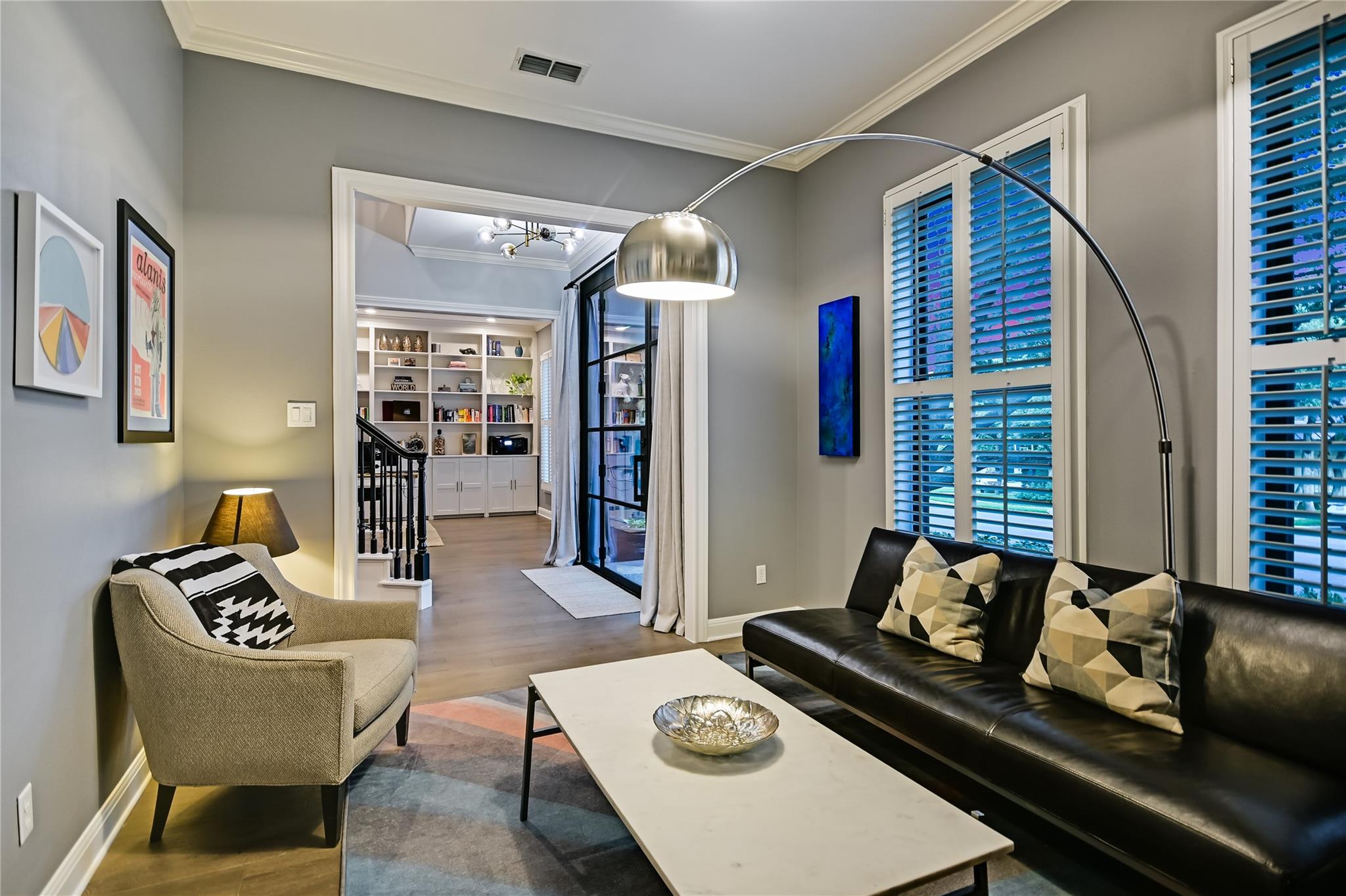 1208 Grosvener CT
